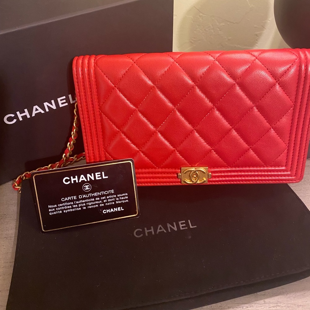 AUTHENTIC CHANEL WOC